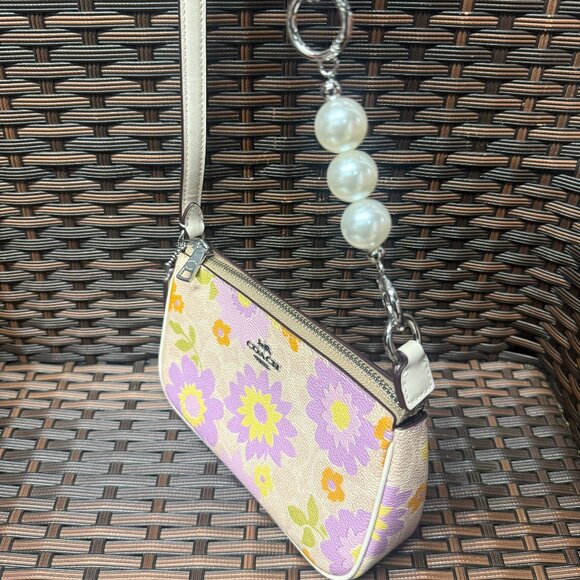 coach Nolita 19 In Signature Canvas With Floral Print cbm73 - Picture 4 of 8